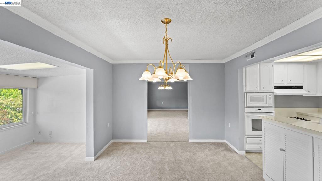 2128 Tice Creek Dr 3 Property Photo 11
