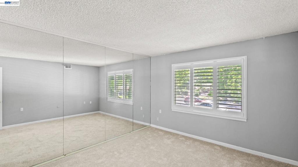 2128 Tice Creek Dr 3 Property Photo 19