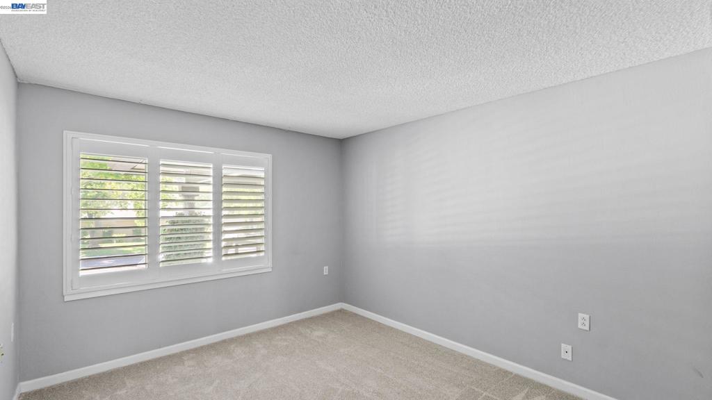 2128 Tice Creek Dr 3 Property Photo 21