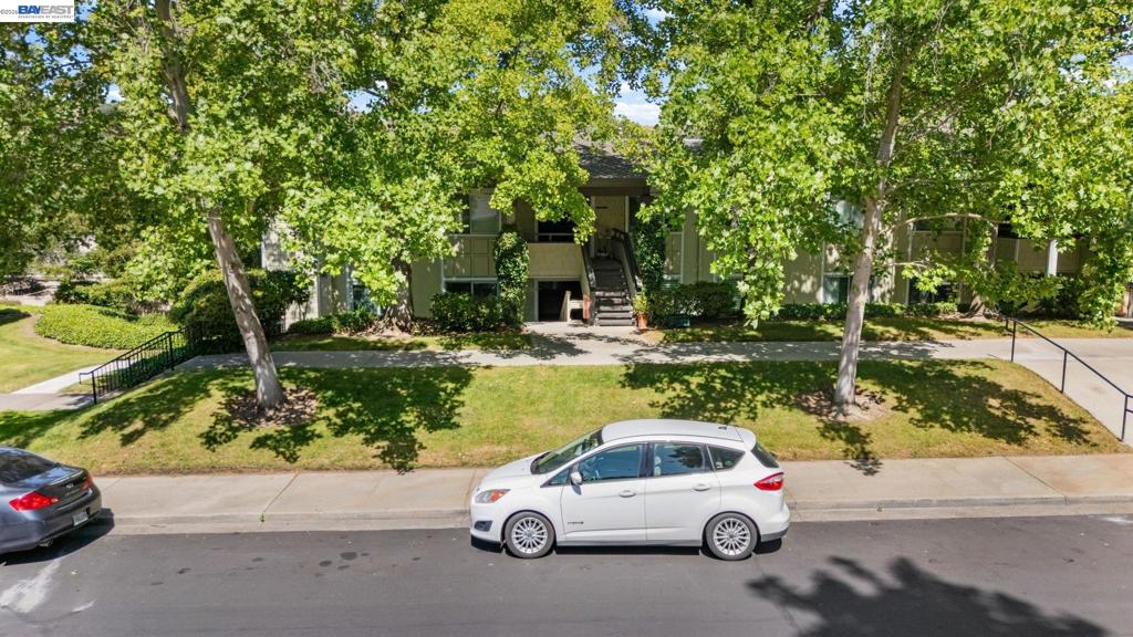 2128 Tice Creek Dr 3 Property Photo 32