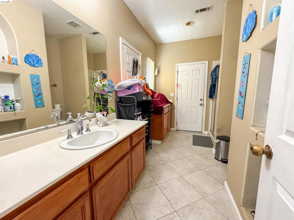 505 Tuscany Ct Property Photo 12