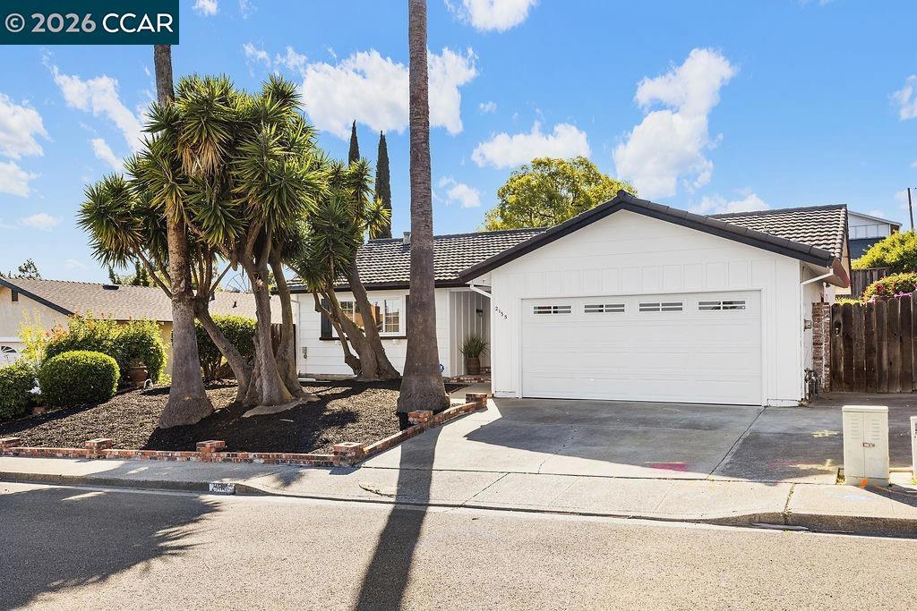 2135 Via Alta Property Photo 1