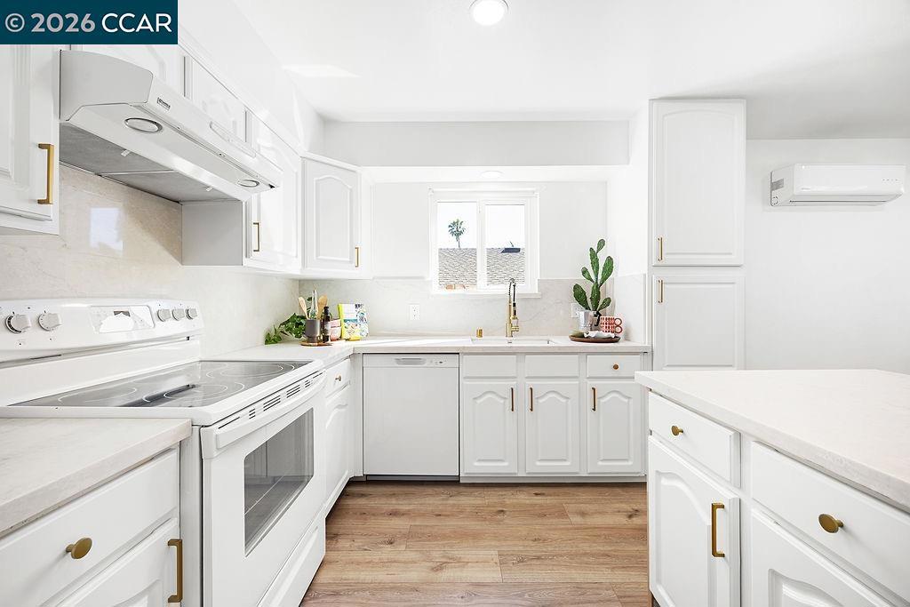 2135 Via Alta Property Photo 4