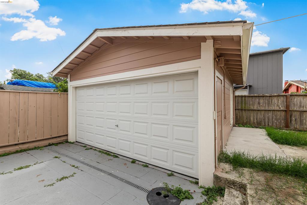 6007 San Pablo Ave Property Photo 44