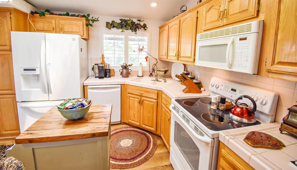 12700 Red Maple Cir. #47 Property Photo 16