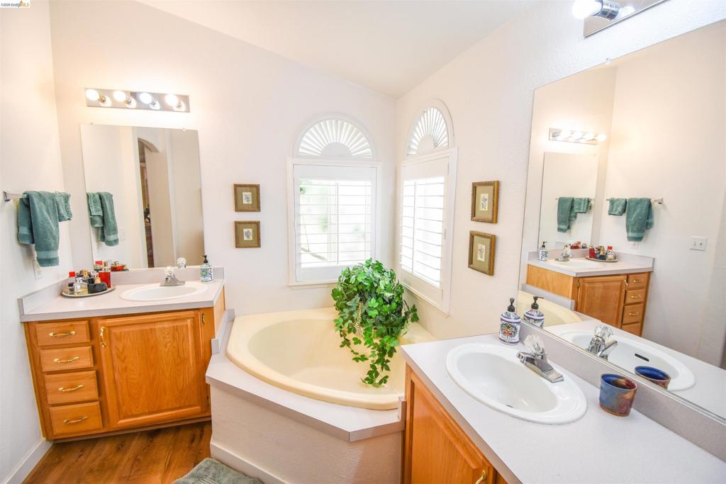 12700 Red Maple Cir. #47 Property Photo 25