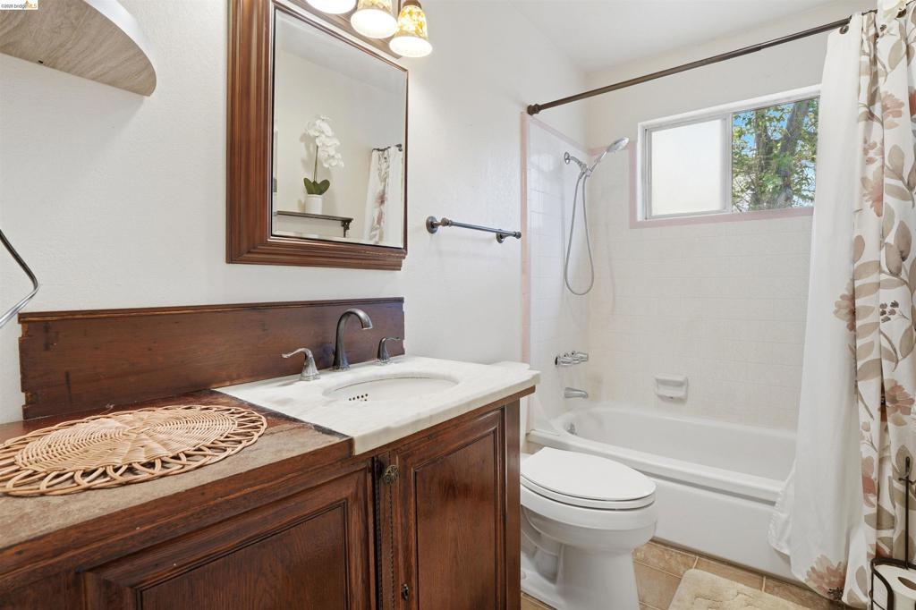 209 Honey Ln Property Photo 21