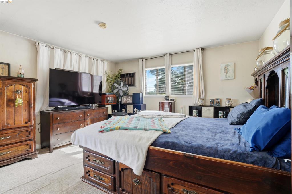 209 Honey Ln Property Photo 22