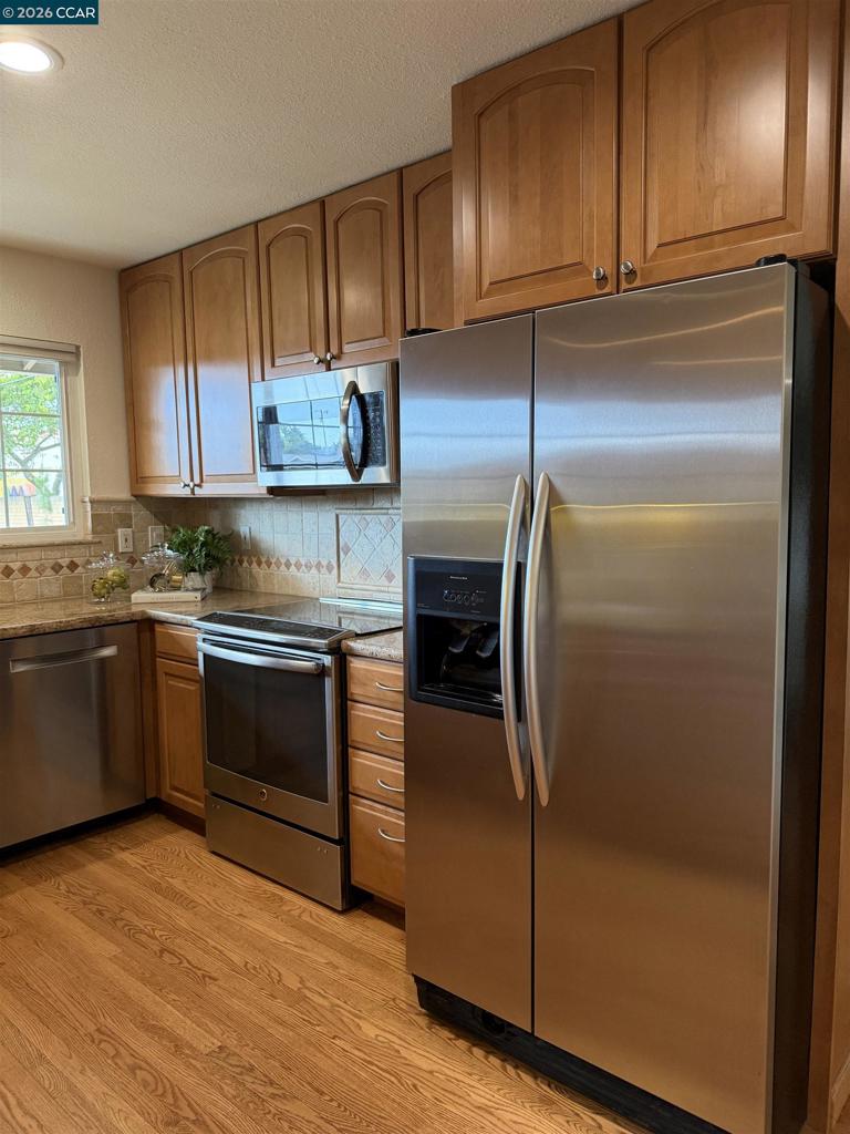 2290 La Mar Drive Property Photo 13