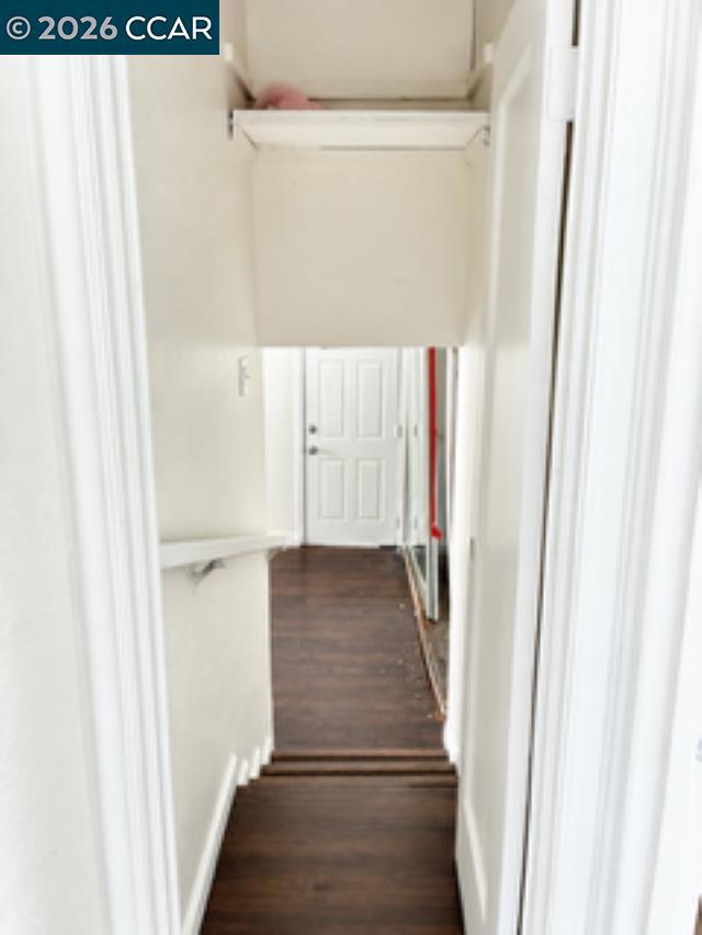 251 E 17th Street Property Photo 10
