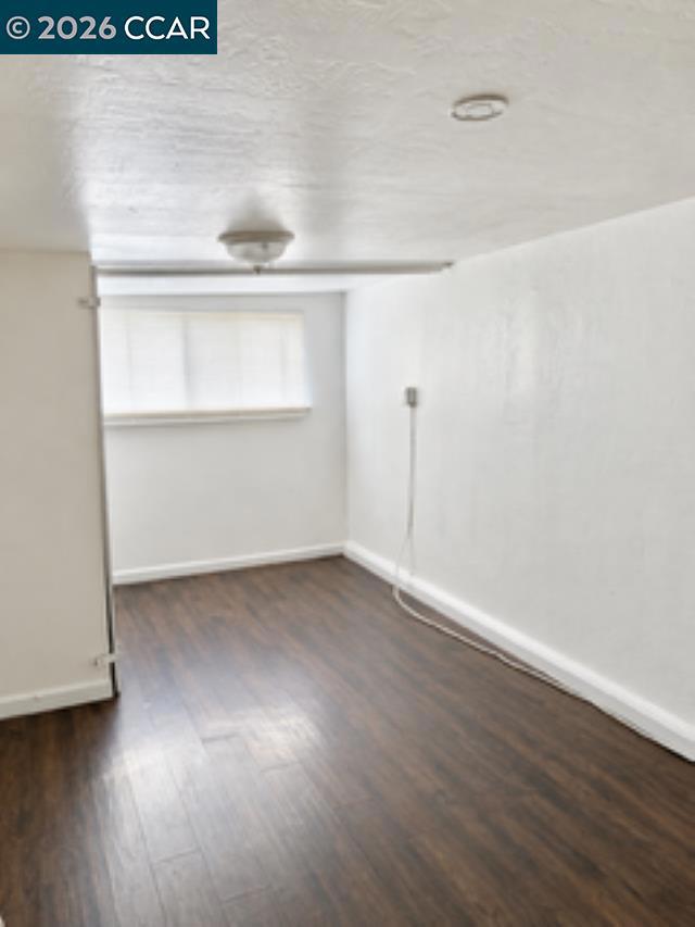 251 E 17th Street Property Photo 16