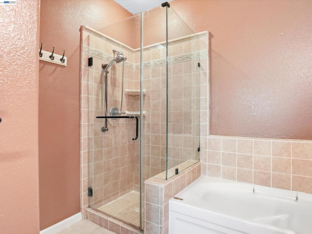 3760 Central Pkwy Property Photo 27