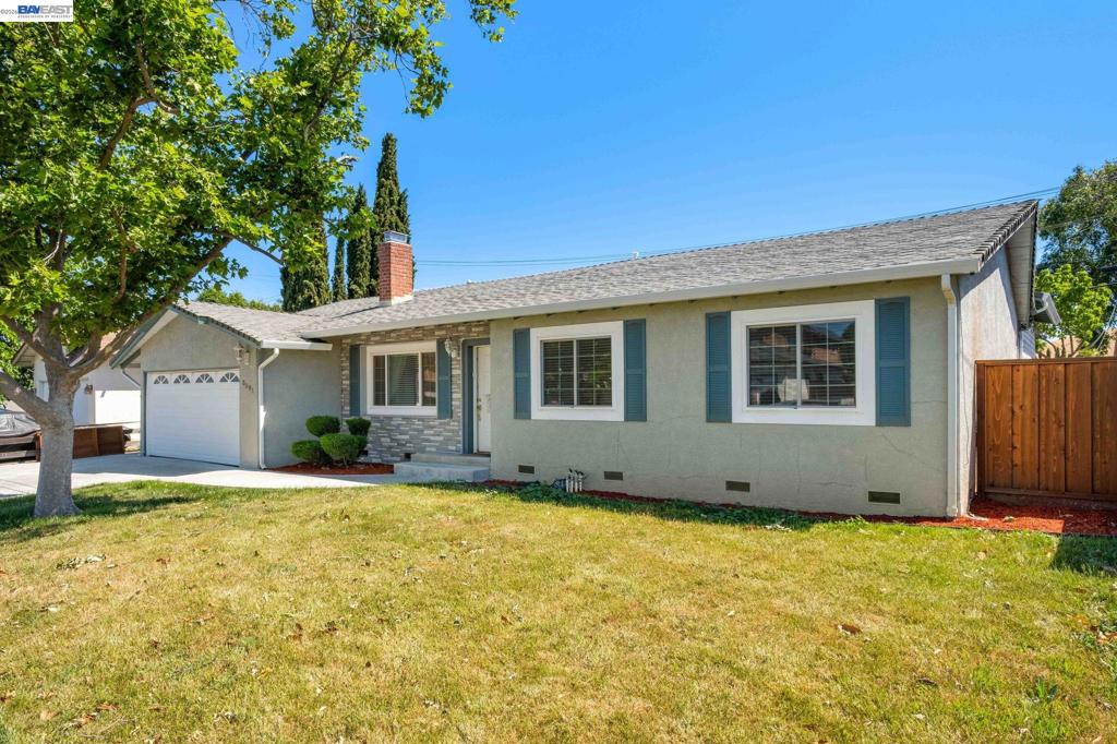 8591 Beverly Ln Property Photo 4
