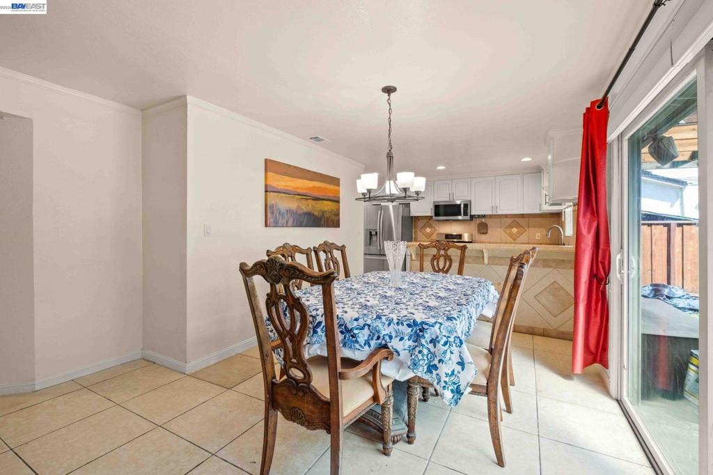8591 Beverly Ln Property Photo 11