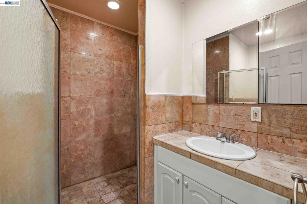 8591 Beverly Ln Property Photo 18