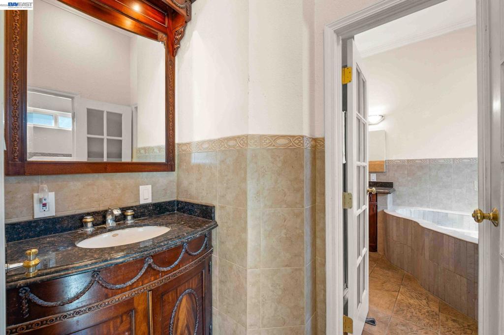8591 Beverly Ln Property Photo 25