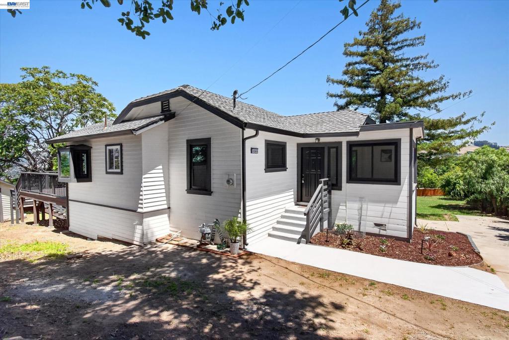 3280 Ohlone Way