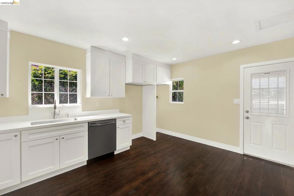 7317 Lockwood St Property Photo 13