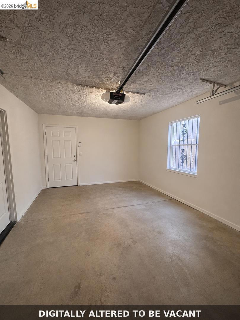2236 E Stadium Dr Property Photo 17