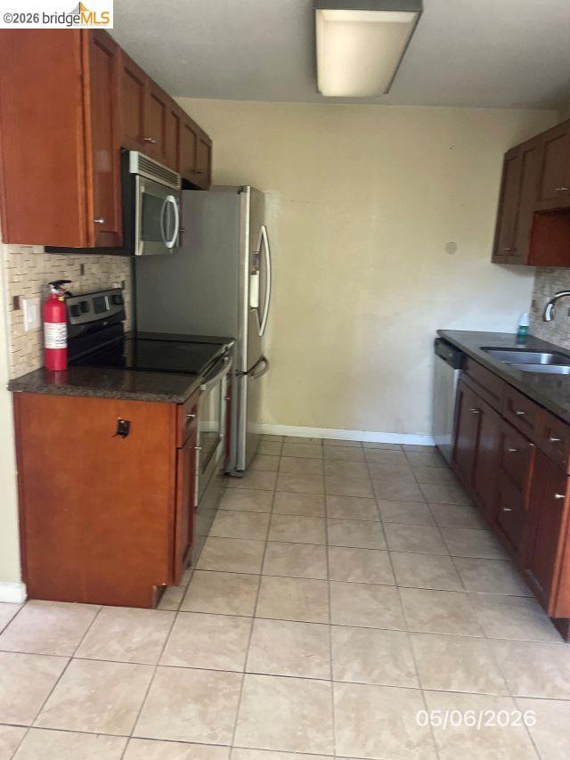 2923 Winding Ln Property Photo 4