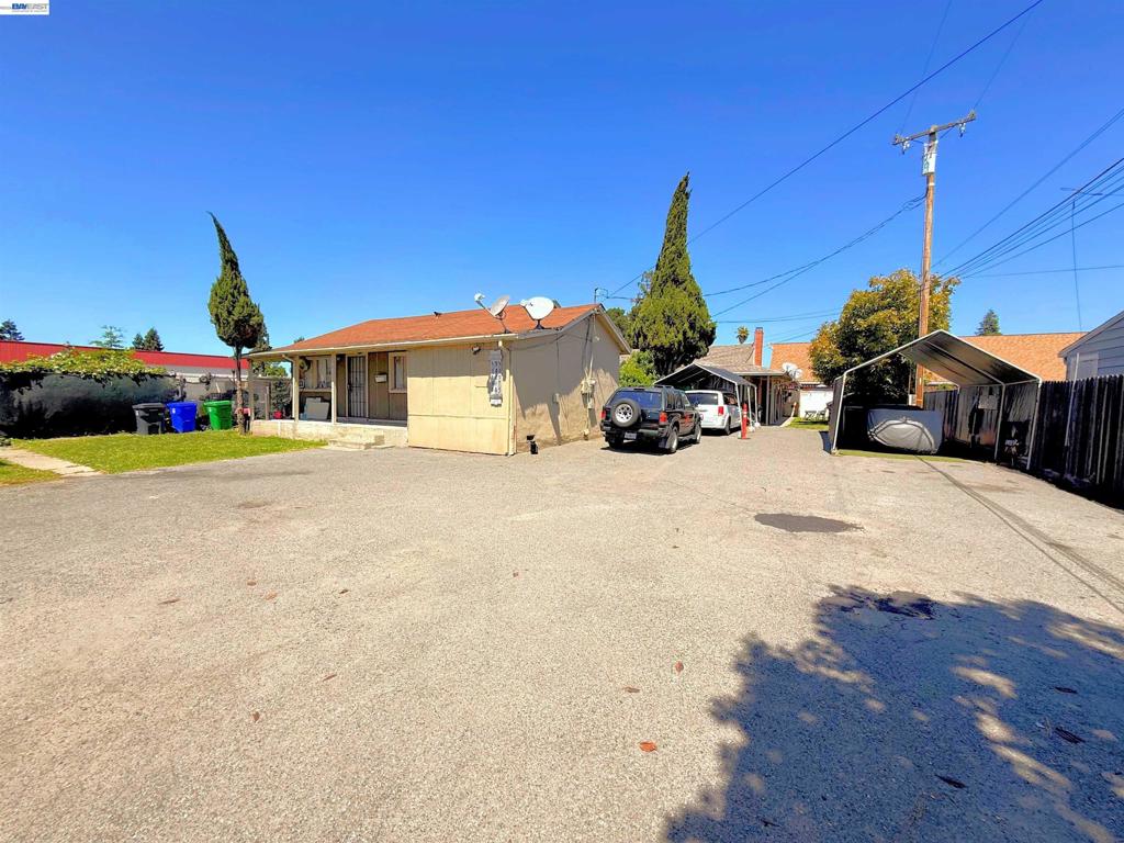 591 W Sunset Blvd Property Photo 4