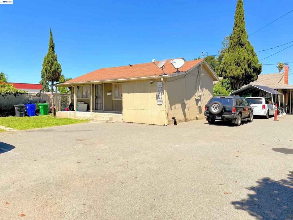 591 W Sunset Blvd Property Photo 6