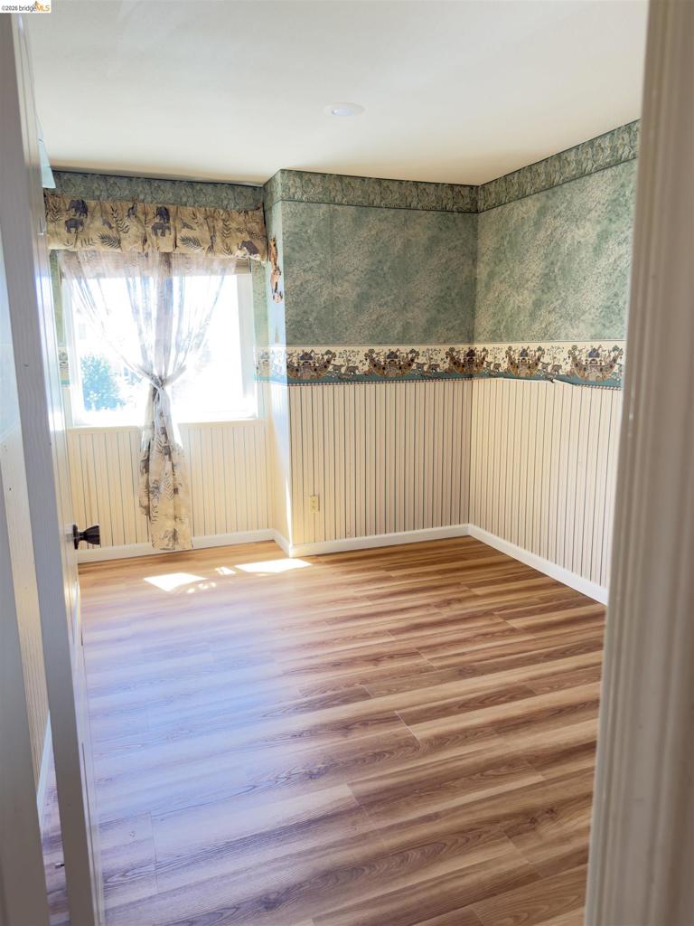 10 Live Oak Property Photo 9