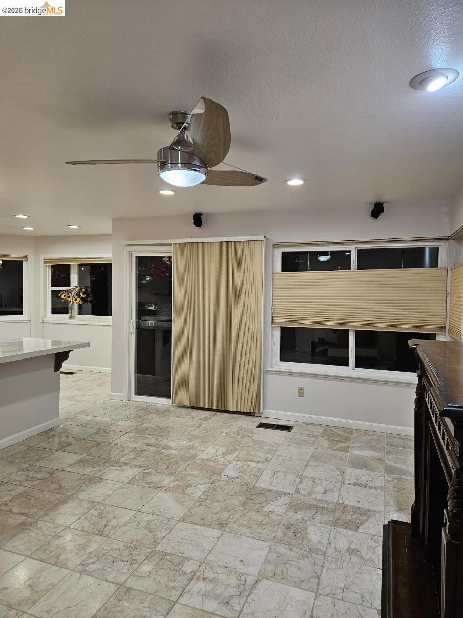 10 Live Oak Property Photo 20