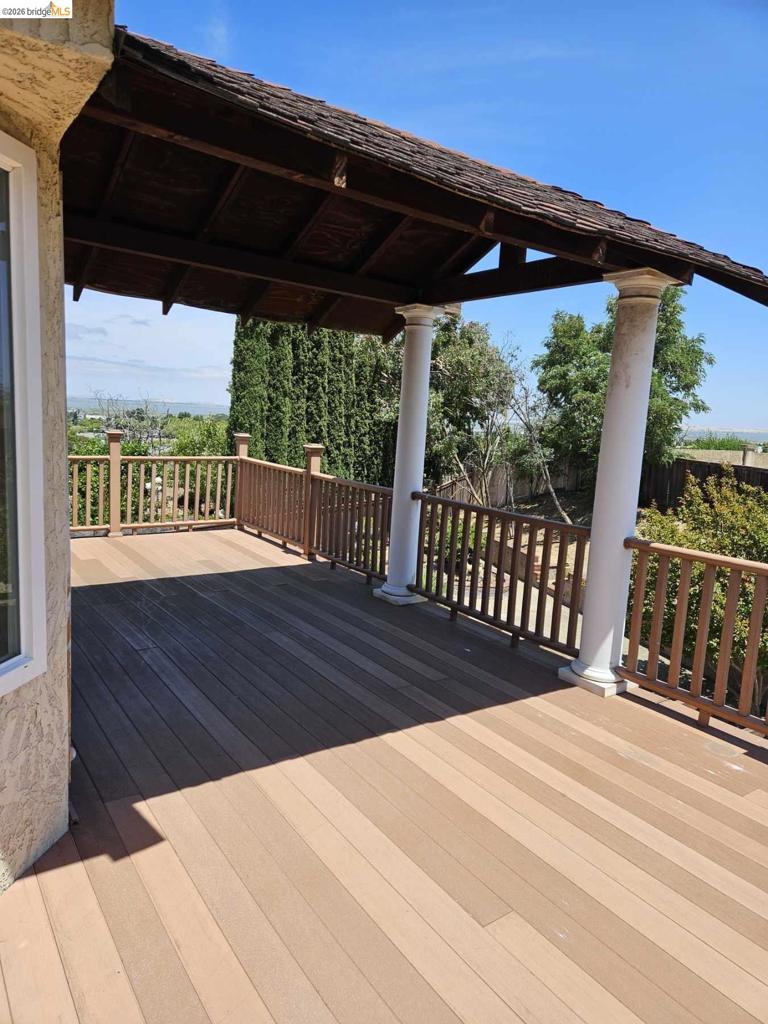 10 Live Oak Property Photo 26