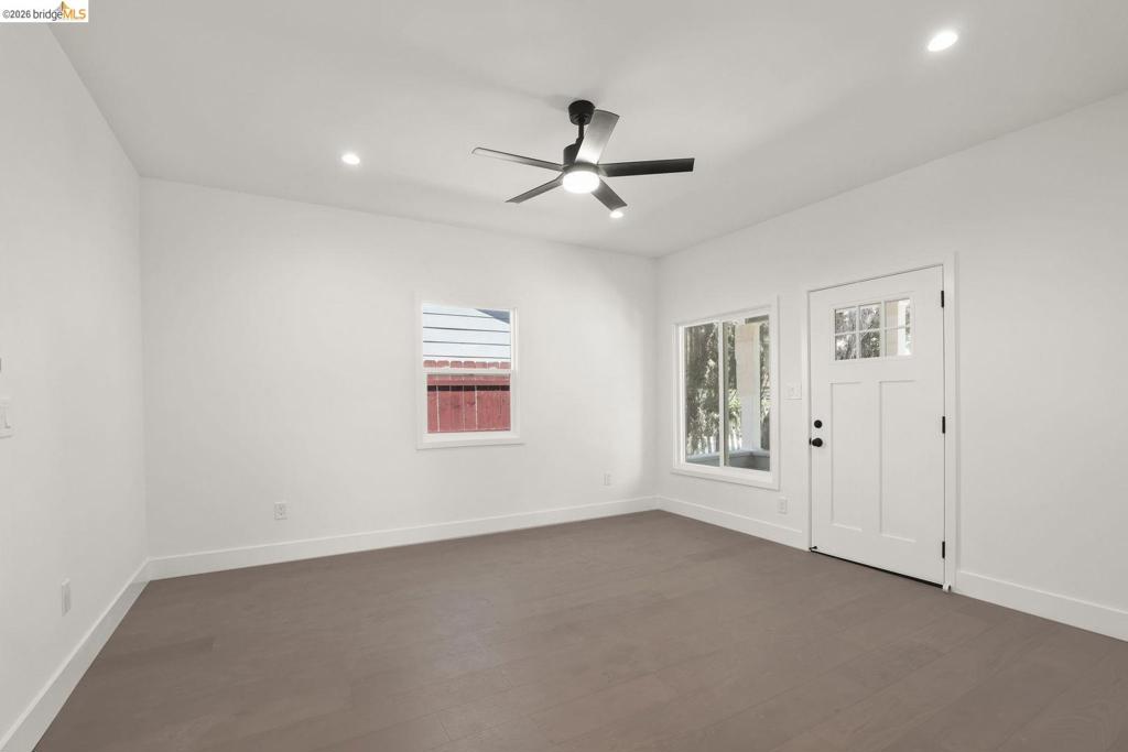 239 Rossi Ave Property Photo 17