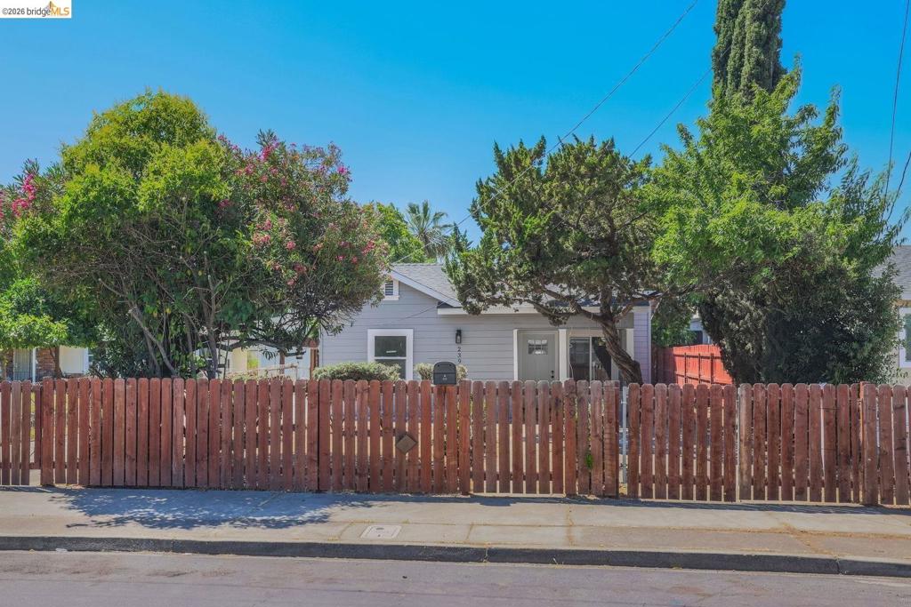 239 Rossi Ave Property Photo 37