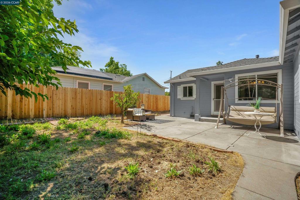 144 Roslyn Dr Property Photo 25