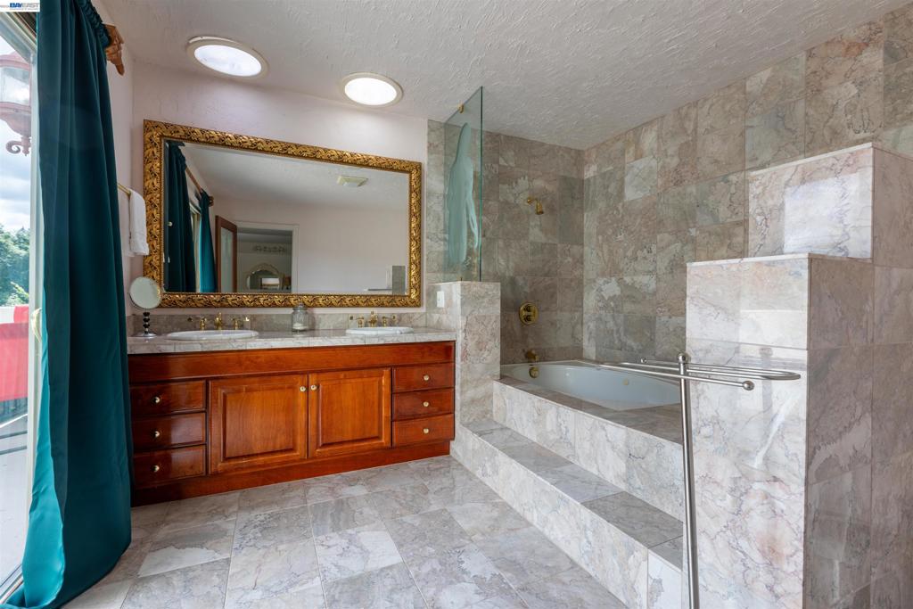 3 Lerner Drive Property Photo 48