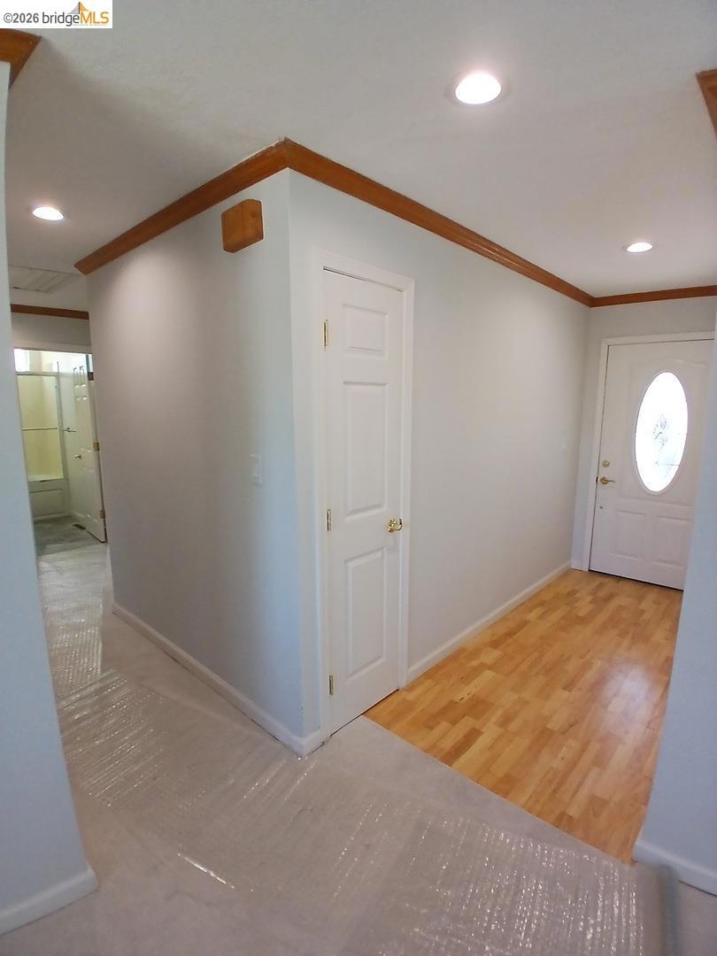 2332 Saint George Dr Property Photo 4