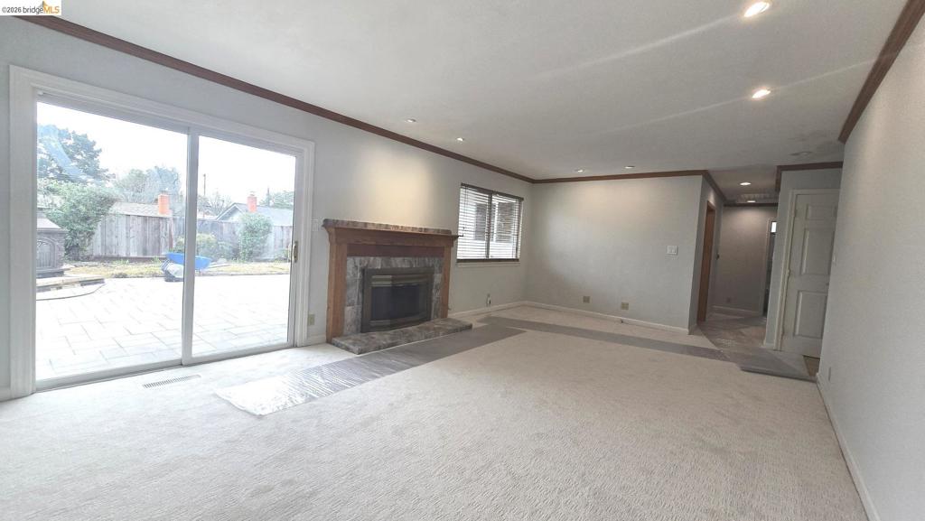 2332 Saint George Dr Property Photo 8