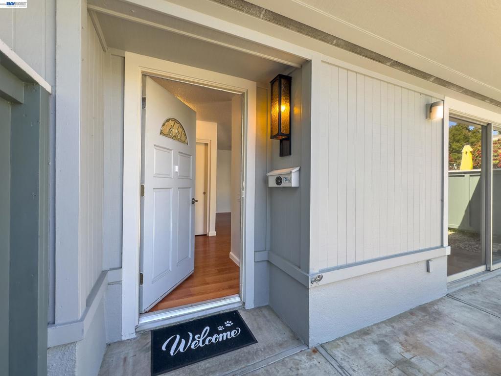2201 Pine Knoll Dr 3 Property Photo 4