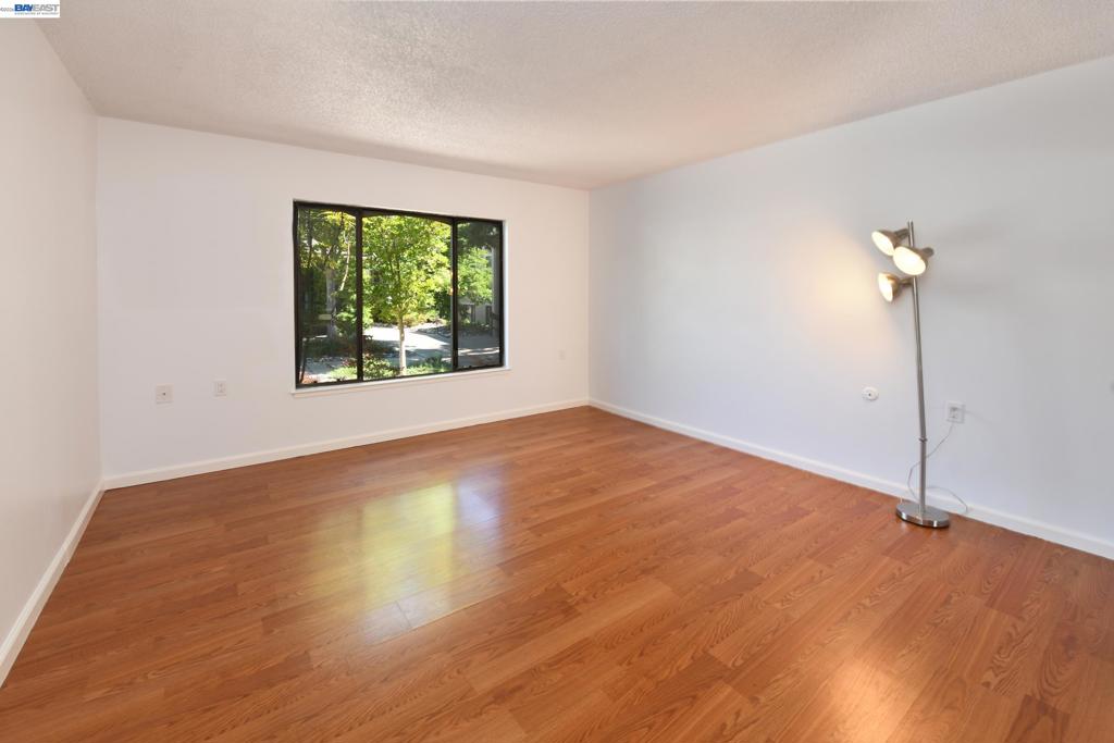 2201 Pine Knoll Dr 3 Property Photo 8