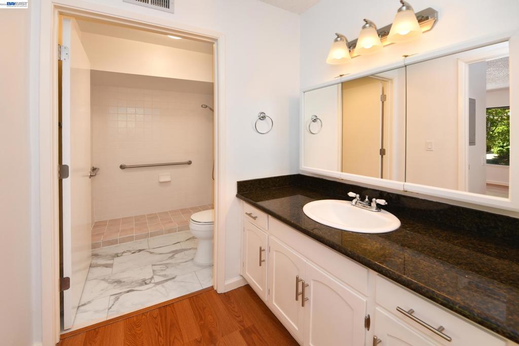 2201 Pine Knoll Dr 3 Property Photo 9