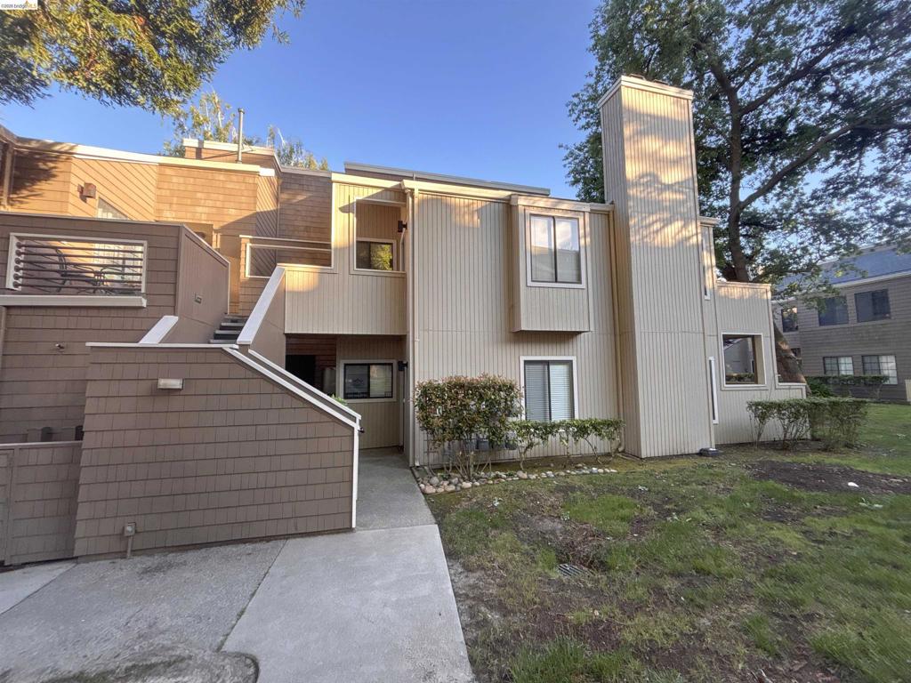 450 Pine Ridge Dr. Property Photo 1