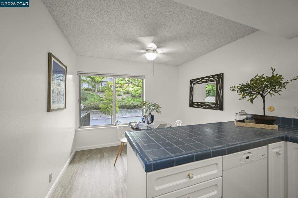 1945 Cactus Ct 1 Property Photo 18