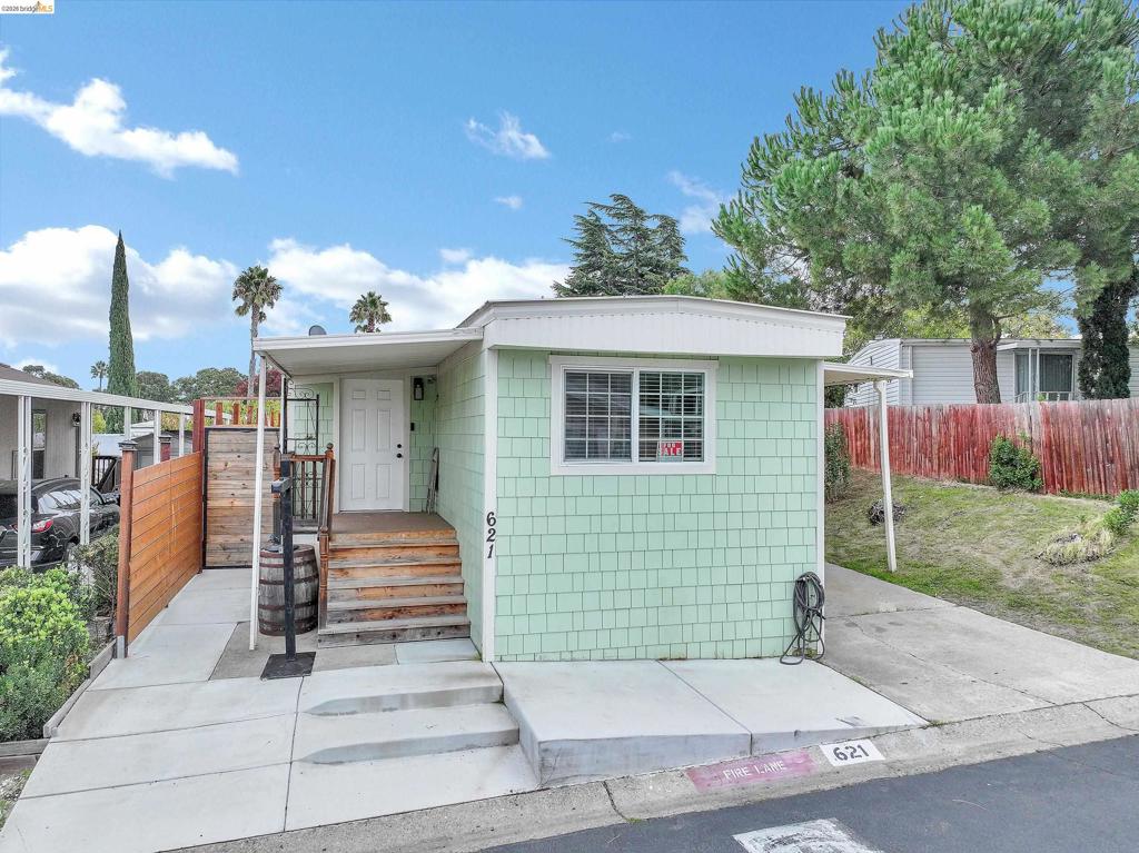 621 Bounty Property Photo 1