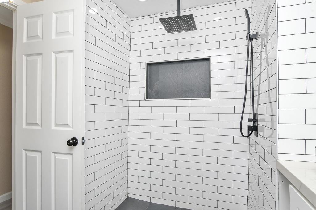 621 Bounty Property Photo 17