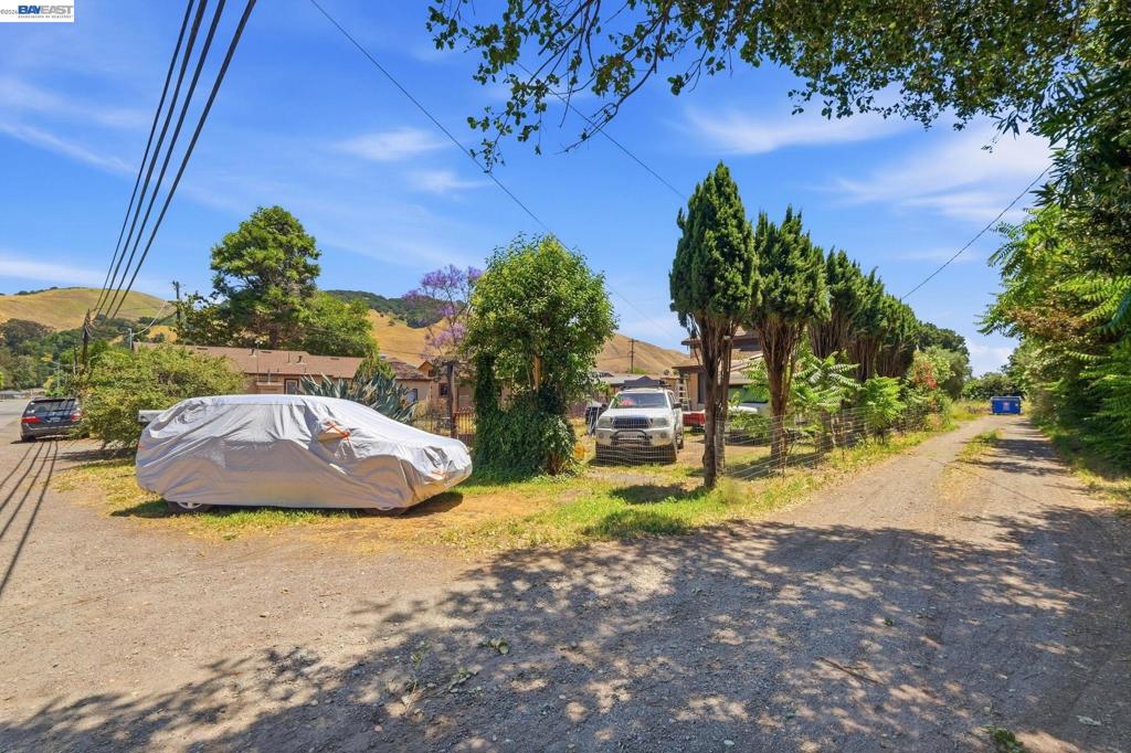 585 Old Canyon Rd Property Photo 14