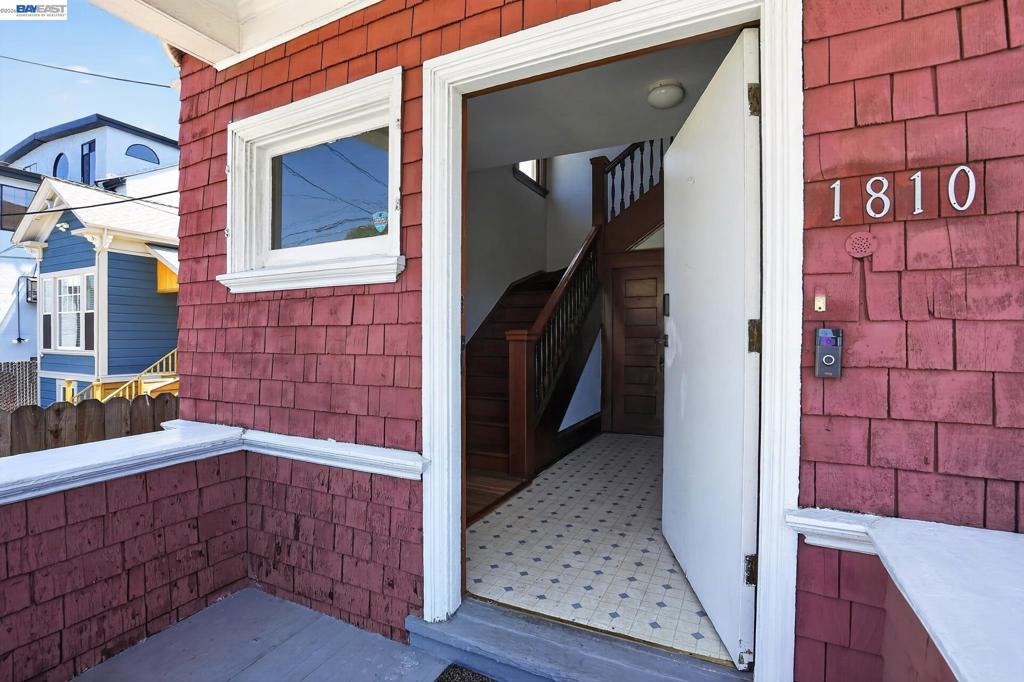 1810 Adeline St Property Photo 2