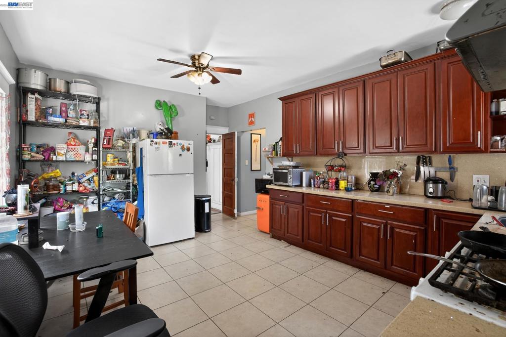 1810 Adeline St Property Photo 22