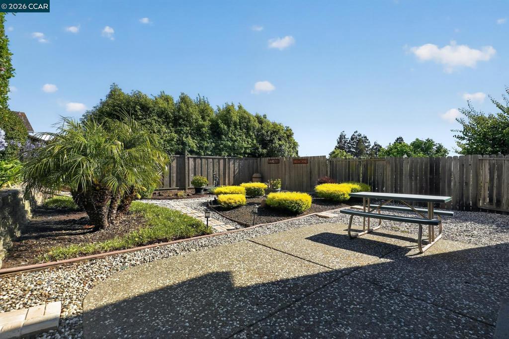 550 Lori Dr Property Photo 39