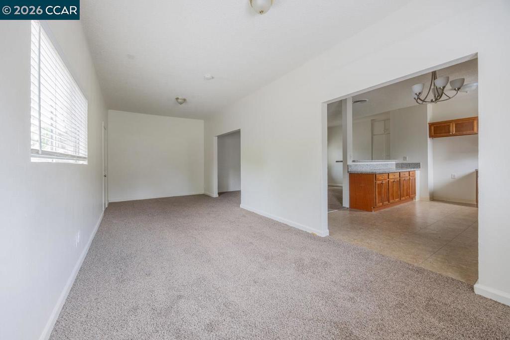 6118 Rutland Dr Property Photo 3