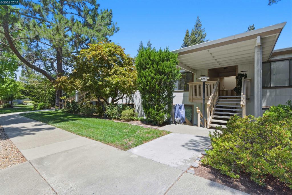 1400 Ptarmigan Dr 5 Property Photo 1