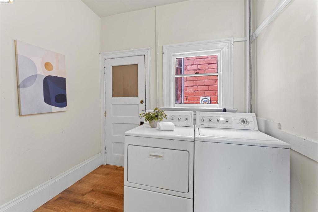 667 10th St Property Photo 11
