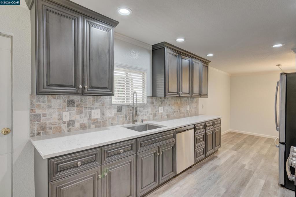 2287 Dalis Dr Property Photo 29